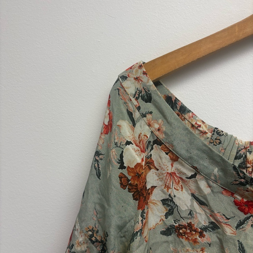 Tolani Floral Silk Off Shoulder Blouse - Picture 2 of 10
